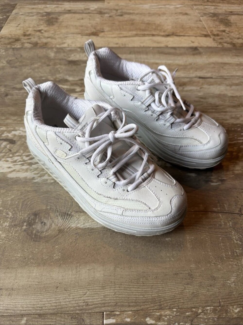 SKECHERS Shape Ups 11800 White Women’s 9